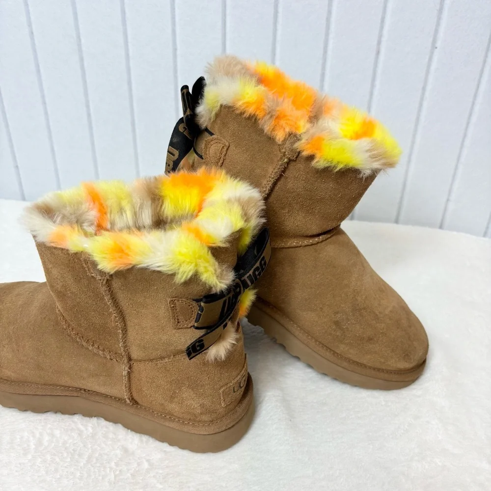UGG CLASSIC MINI‎ BAILEY BOW PUNK PLAID CHESTNUT BOOTS Vibrant Fur Lining Size 9